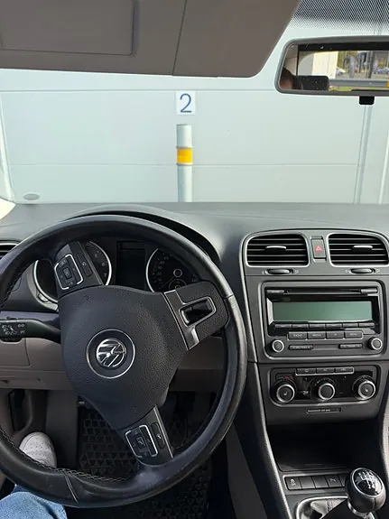 Volkswagen Golf Vi 2011 photo 2