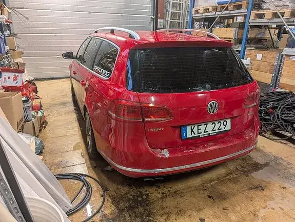 Volkswagen Passat 2012 photo 2