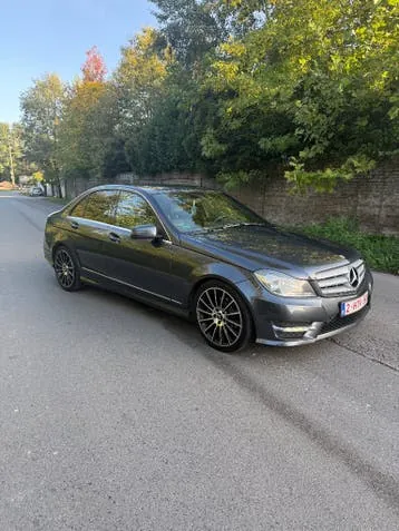 Mercedes-Benz C180