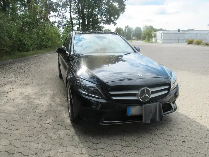 Mercedes-Benz W205
