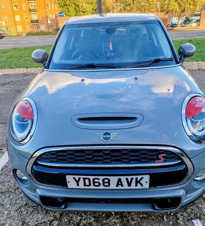 Mini Hatch 2018 photo 2
