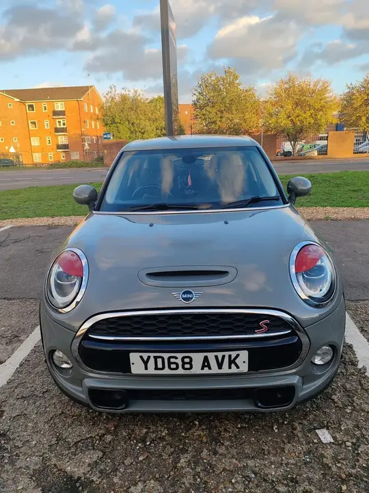 Mini Hatch 2018 photo 3