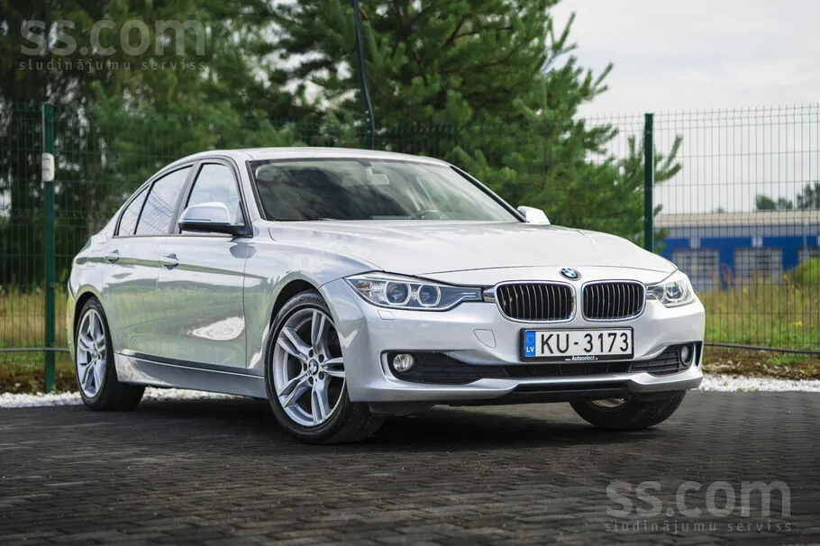 BMW 320 2012 photo 3