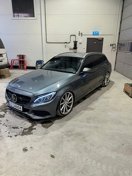 Mercedes-Benz C350 E 2016 photo 3