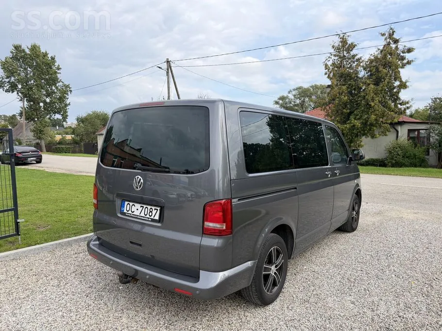 Volkswagen Caravelle 2010 photo 4