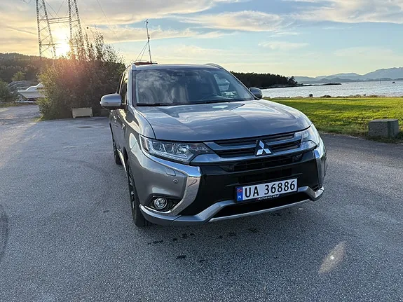 Mitsubishi Outlander 2017 photo 4
