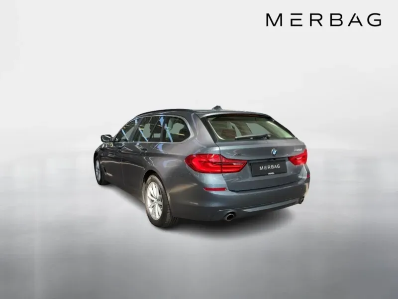 BMW 5 Series 2020 photo 2