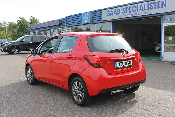 Toyota Yaris 2016 photo 4