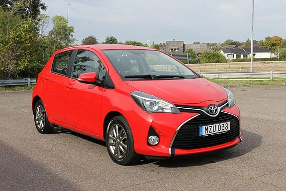 Toyota Yaris 2016 photo 2