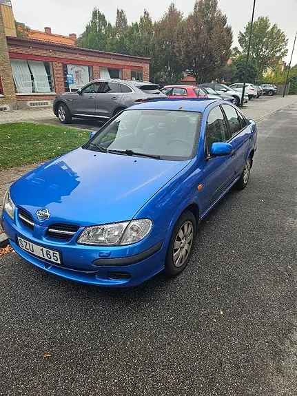 Nissan Almera