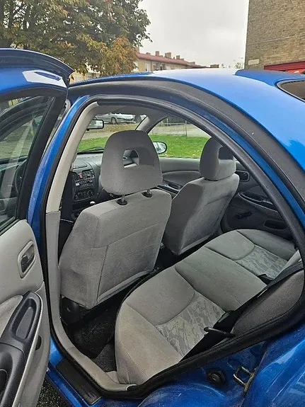 Nissan Almera 2002 photo 3