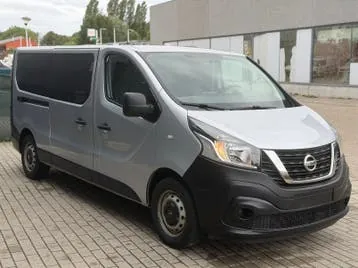Nissan Nv300 2018 photo 2
