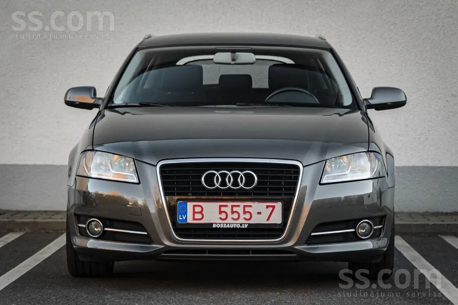 Audi A3 2012 photo 2