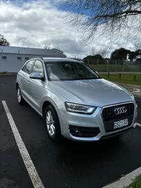 Audi Q3 2013 photo 2