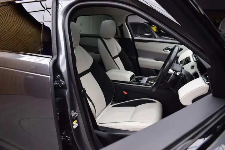 Land Rover Range Rover Velar 2018 photo 3