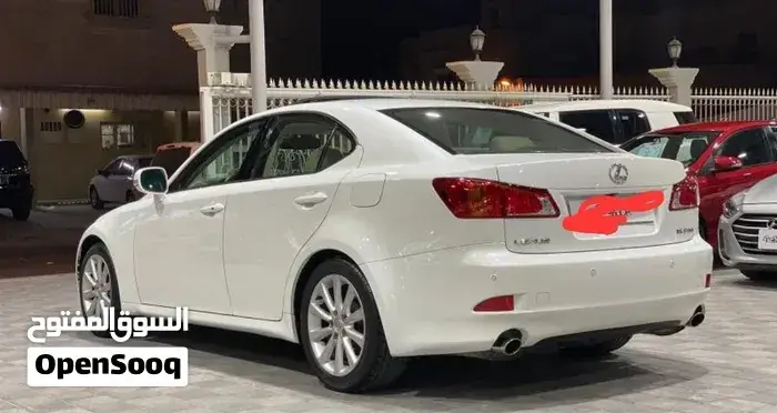 Lexus Is 300 2009 photo 2