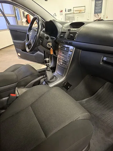 Toyota Avensis 2006 photo 4