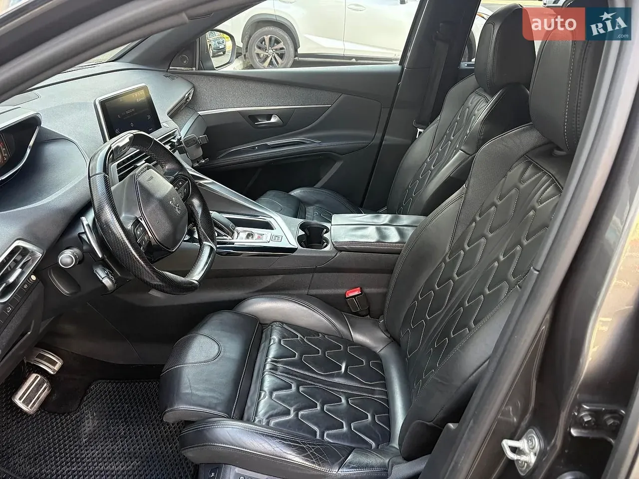 Peugeot 5008 2018 photo 4