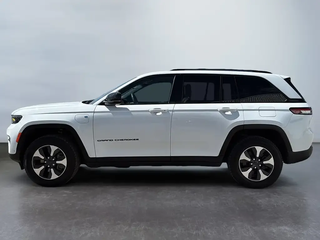 Jeep Grand Cherokee 2023 photo 5