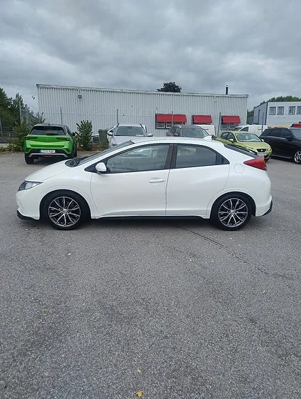 Honda Civic 2012 photo 2