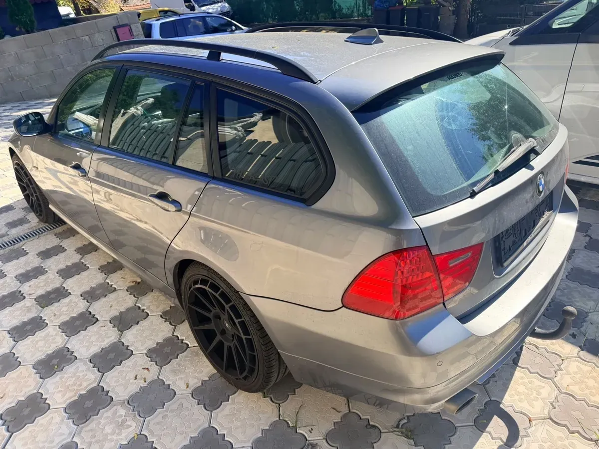 BMW 3 Series 2008 photo 3