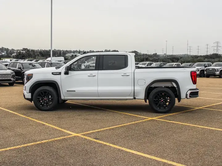 GMC Sierra 1500 2025 photo 5