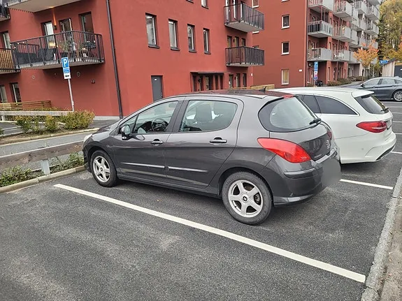 Peugeot 308 2010 photo 2