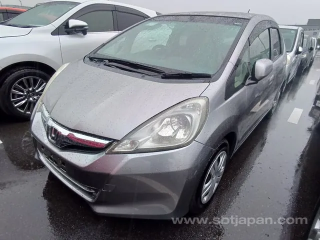 Honda Fit X 2011 photo 2