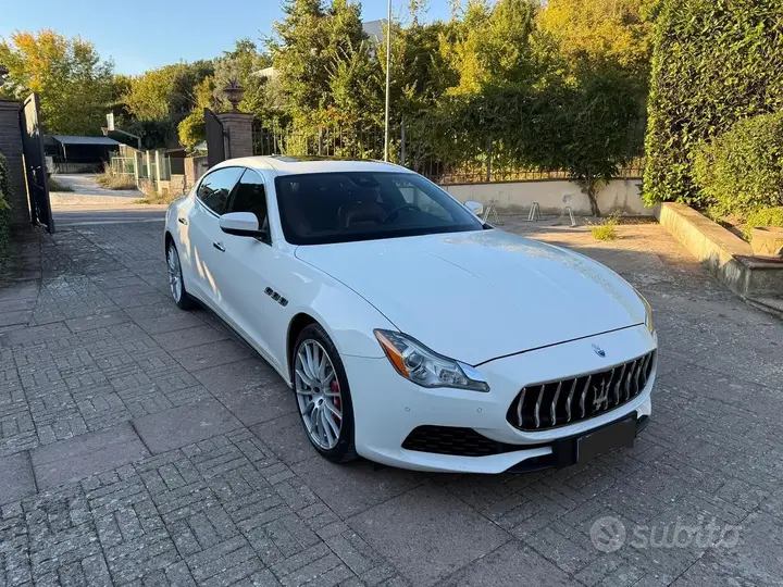 Maserati Quattroporte