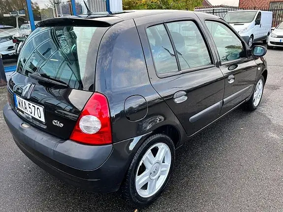 Renault Clio 2005 photo 5