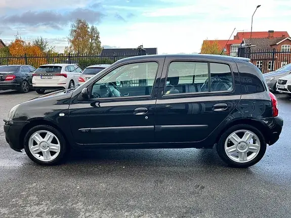 Renault Clio 2005 photo 4