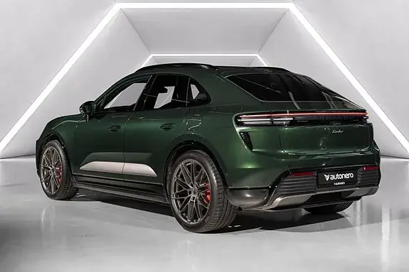 Porsche Macan Turbo 2025 photo 2