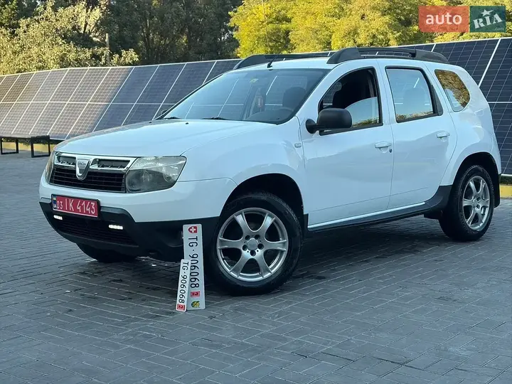 Dacia Duster 2010 photo 2