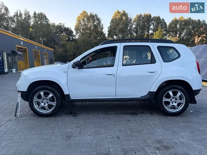 Dacia Duster 2010 photo 5