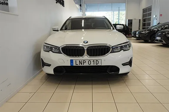 BMW 330E 2021 photo 4