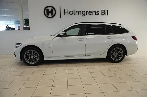 BMW 330E 2021 photo 3