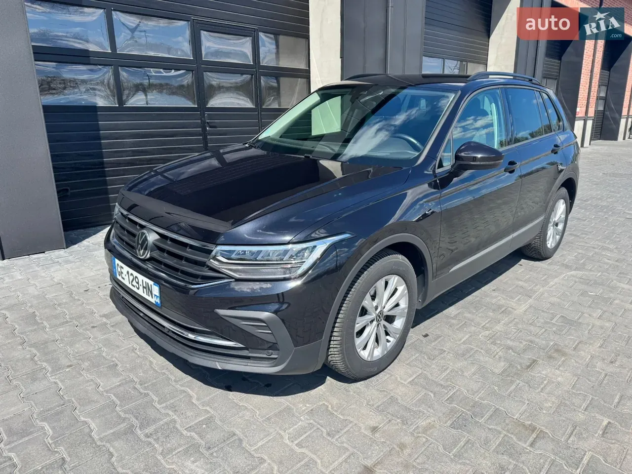 Volkswagen Tiguan 2021 photo 2