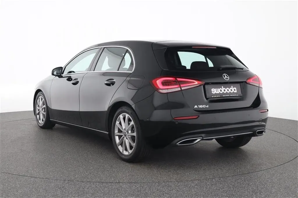 Mercedes-Benz A-Class 2019 photo 3