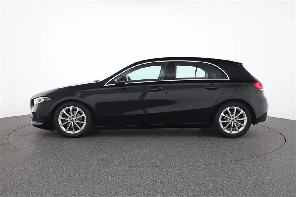 Mercedes-Benz A-Class 2019 photo 2