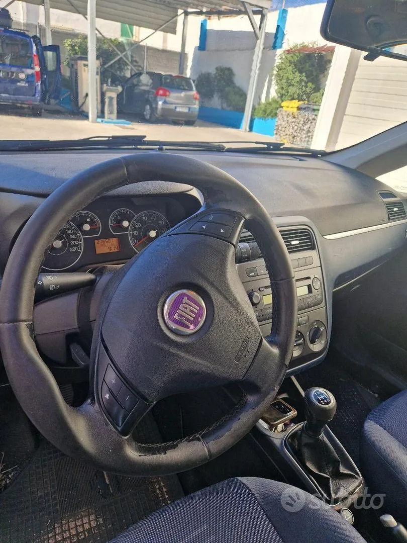 Fiat Grande Punto 2008 photo 5