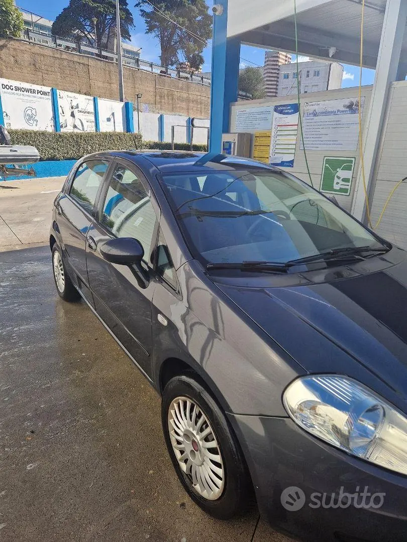 Fiat Grande Punto 2008 photo 2