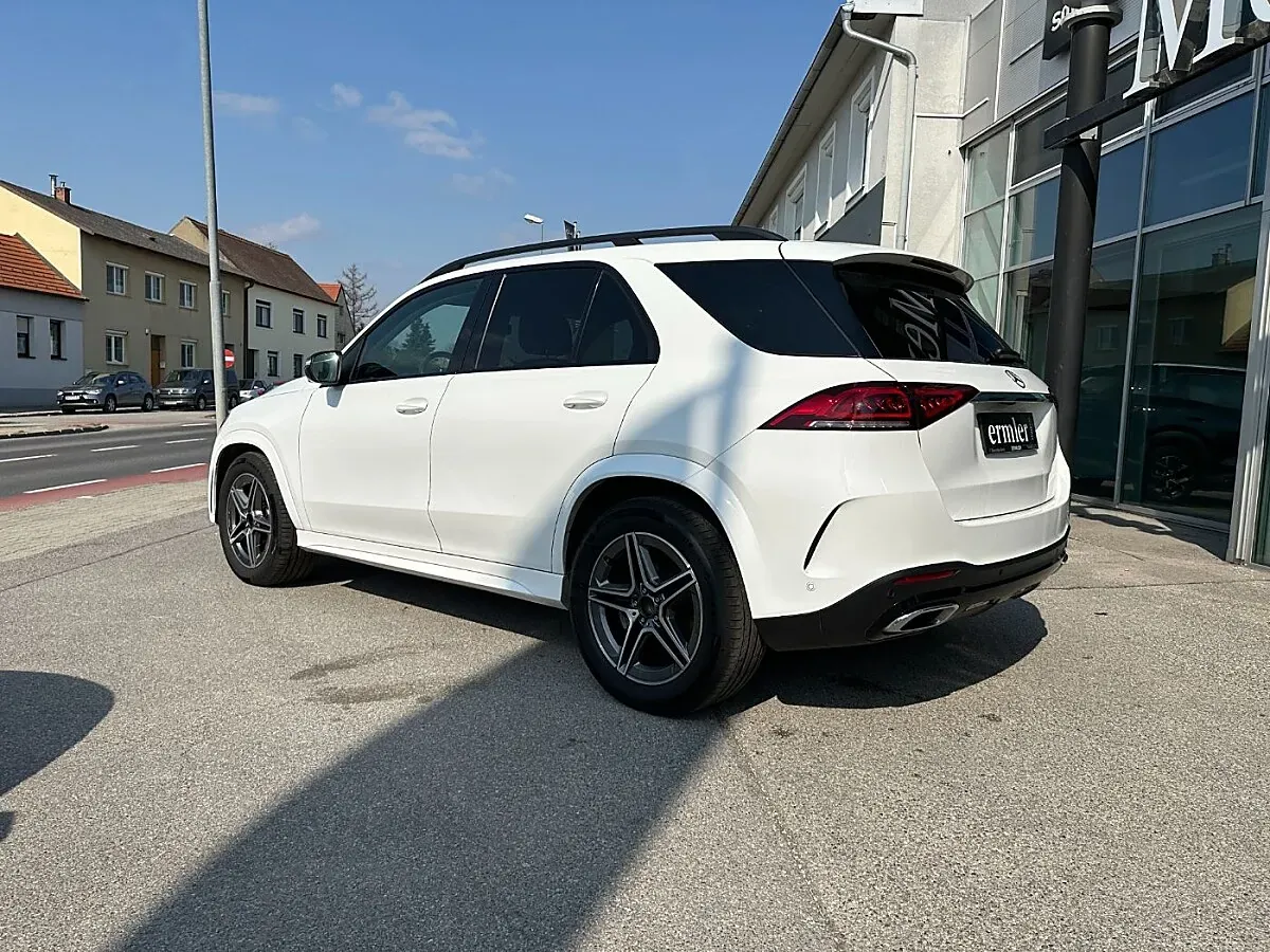 Mercedes-Benz Gle-Class 2023 photo 3
