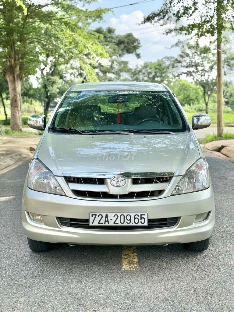 Toyota Innova 2008 photo 3