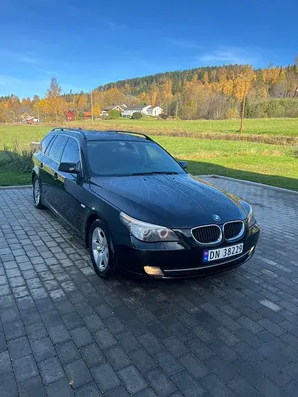 BMW 520D 2009 photo 2