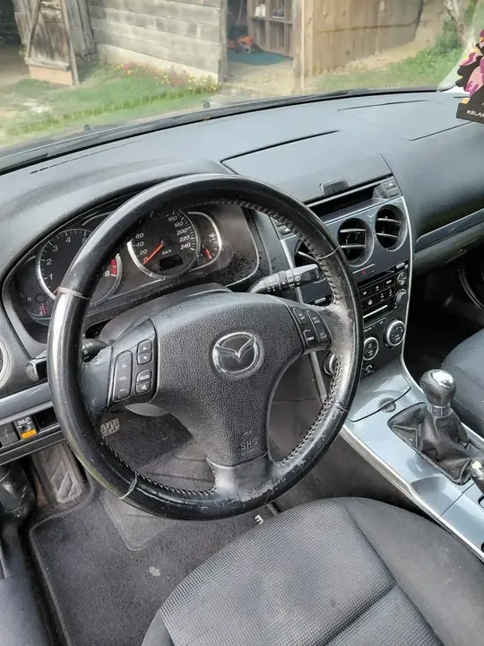 Mazda Mazda6 2005 photo 2