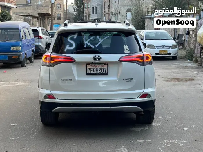 Toyota Rav 4 2017 photo 3