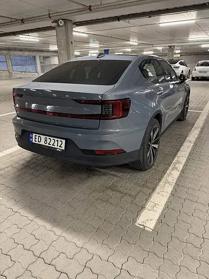 Polestar 2 2022 photo 2