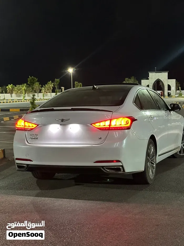 Genesis G80 2016 photo 3