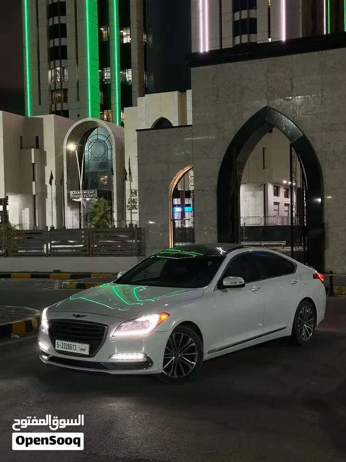 Genesis G80 2016 photo 2