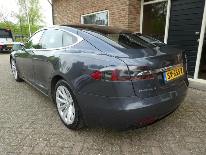 Tesla Model S 2018 photo 3